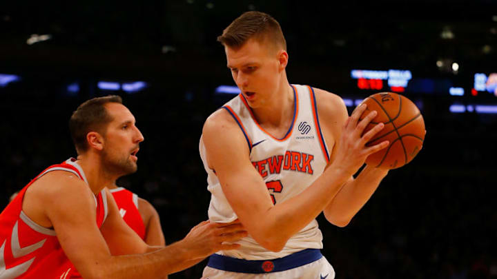 NEW YORK, NY - NOVEMBER 01: (NEW YORK DAILIES OUT) Kristaps Porzingis #6 of the New York Knicks in action against Ryan Anderson #33 of the Houston Rockets at Madison Square Garden on November 1, 2017 in New York City. The Rockets defeated the Knicks 119-97. (Photo by Jim McIsaac/Getty Images)