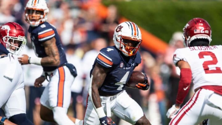 Auburn Tigers running back Tank Bigsby (4) runs the ball as the Auburn Tigers take on Arkansas Razorbacks at Jordan-Hare Stadium in Auburn, Ala., on Saturday, Oct. 29, 2022. Arkansas Razorbacks defeated Auburn Tigers 41-27.