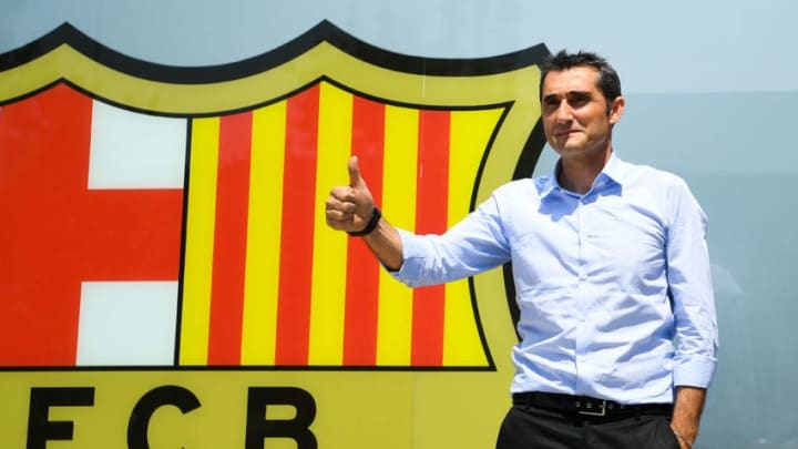 BARCELONA, SPAIN - MAY 31: New FC Barcelona head coach Ernesto Valverde poses for the media outside the FC Barcelona headquarters at Camp Nou on May 31, 2017 in Barcelona, Spain. (Photo by David Ramos/Getty Images)