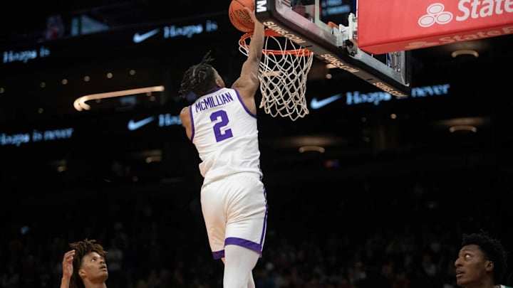 Dec. 10, 2022, Phoenix, Arizona, USA; GCU guard Chance McMillan (2) jumping to make a shot against the University of North Texas at the Colangelo Classic. Mandatory credit: Angelina Steel/ The RepublicUscp 7nzuishyhgx1738py14jq Original