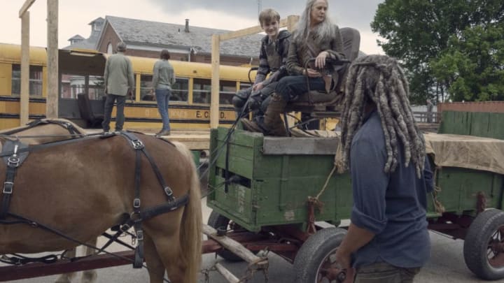 Khary Payton as Ezekiel, Melissa McBride as Carol Peletier, Matt Lintz as Henry - The Walking Dead _ Season 9, Episode 6 - Photo Credit: Gene Page/AMC