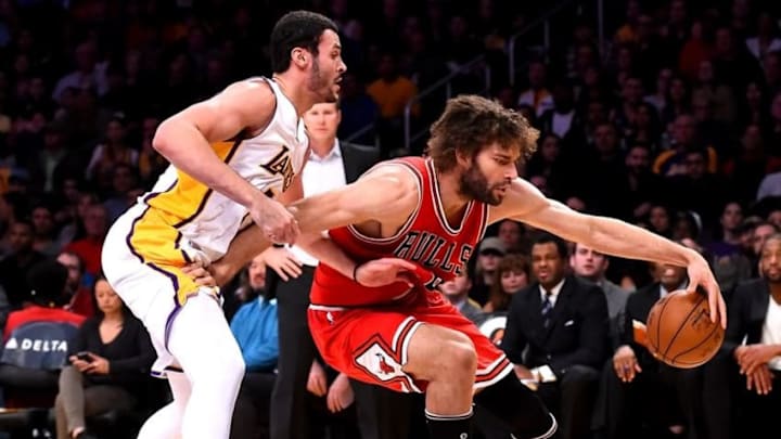 Nov 20, 2016; Los Angeles, CA, USA; Los Angeles Lakers forward Larry Nance Jr. (7) guards Chicago Bulls center Robin Lopez (8) as he drives to the basket in the first half of the game at Staples Center. Mandatory Credit: Jayne Kamin-Oncea-USA TODAY Sports Nov 20, 2016; Los Angeles, CA, USA; Los Angeles Lakers forward Larry Nance Jr. (7) guards Chicago Bulls center Robin Lopez (8) as he drives to the basket in the first half of the game at Staples Center. Mandatory Credit: Jayne Kamin-Oncea-USA TODAY Sports