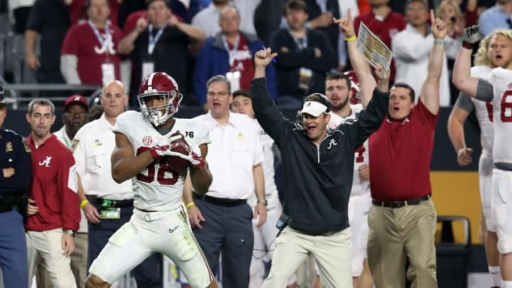 Jan 11, 2016; Glendale, AZ, USA; Alabama Crimson Tide tight end O.J. Howard (88) catches a 53 yard touchdown pass from Jake Coker (not pictured) against the Clemson Tigers during the third quarter in the 2016 CFP National Championship at University of Phoenix Stadium. Mandatory Credit: Matthew Emmons-USA TODAY Sports