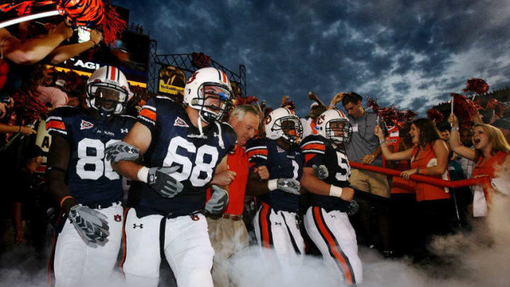 AUBURN, AL - SEPTEMBER 20: Offensive lineman Jason Bosley