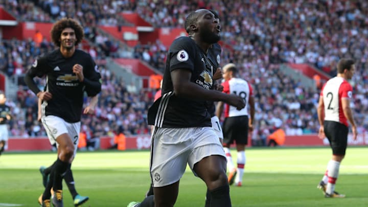 SOUTHAMPTON, ENGLAND - SEPTEMBER 23: Romelu Lukaku of Manchester United celebrates scoring their first goal during the Premier League match between Southampton and Manchester United at St Mary's Stadium on September 23, 2017 in Southampton, England. (Photo by John Peters/Man Utd via Getty Images)