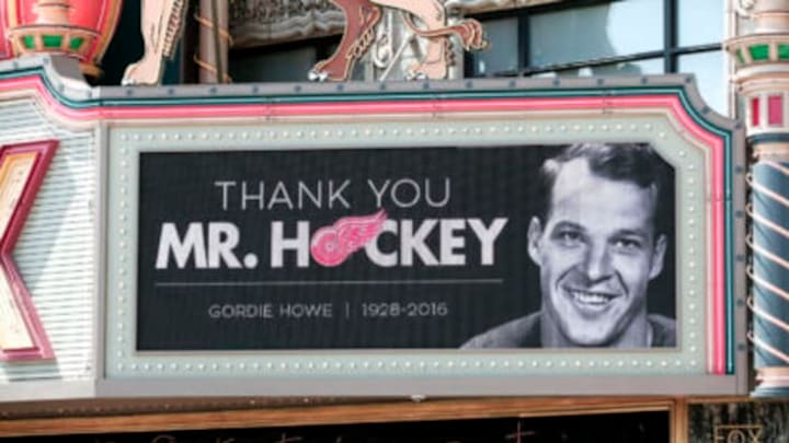 DETROIT, MI – JUNE 10: The marquis at the Fox Theater in Detroit, Michigan proclaims, “THANK YOU MR. HOCKEY” to honor hockey legend Gordie Howe’s death June 10, 2016 in Detroit, Michigan. Gordie Howe, aka “Mr. Hockey”, the legendary hockey Hall of Famer who played for the Detroit Red Wings for 25 years and who scored 801 goals in his career, died today in Toledo at the age of 88. (Photo by Bill Pugliano/Getty Images)