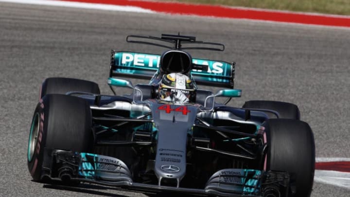 AUSTIN, TX - OCTOBER 22: Lewis Hamilton of Great Britain driving the (44) Mercedes AMG Petronas F1 Team Mercedes F1 WO8 (Photo by Clive Mason/Getty Images)