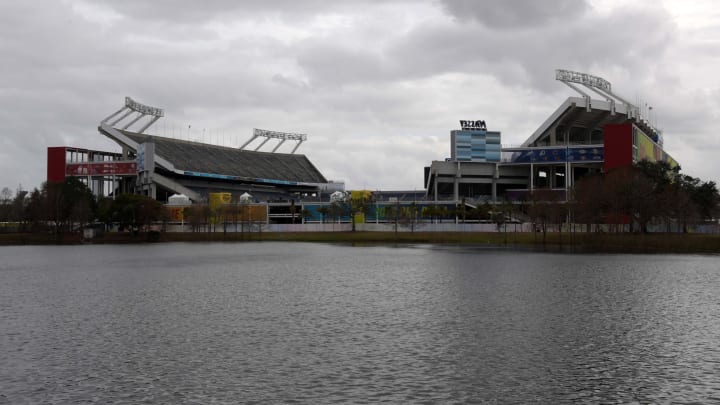 Jan 27, 2018; Orlando, FL, USA; General overall view of Camping World Stadium and Lake Lorna Doone. The venue was opened in 1936 and was formerly known as Orlando Stadium (1936–1946), Tangerine Bowl (1947–1975), Citrus Bowl (1976), Orlando Stadium (1977–1982), Florida Citrus Bowl (1983–2013) and Orlando Citrus Bowl (2014–2016). The stadium will play host to the 2018 Pro Bowl on Jan 28, 2018. Mandatory Credit: Kirby Lee-USA TODAY Sports