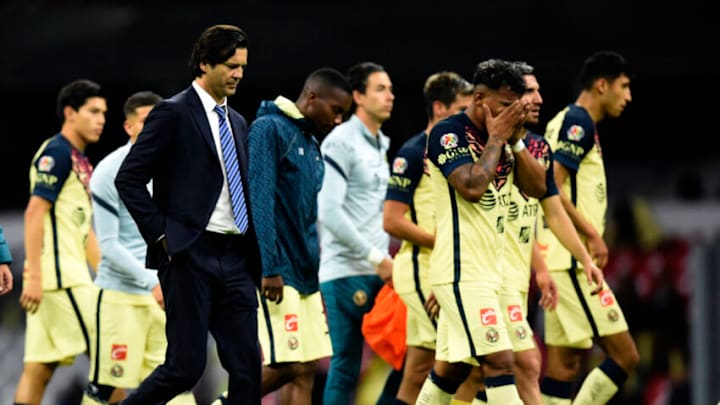 Santiago Solari and América have to take care of business this week or the Aguilas could be searching for a new manager. (Photo by CLAUDIO CRUZ/AFP via Getty Images)