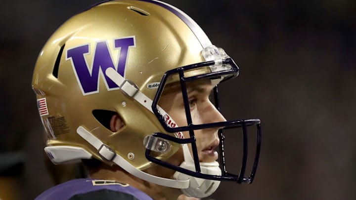 SEATTLE, WA - SEPTEMBER 22: Jake Browning looks on in the first quarter against the Arizona State Sun Devils during their game at Husky Stadium on September 22, 2018 in Seattle, Washington. (Photo by Abbie Parr/Getty Images)