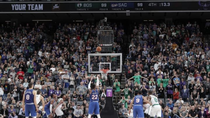 SACRAMENTO, CA - NOVEMBER 17: Richaun Holmes #22 of the Sacramento Kings shoots a free throw against the Boston Celtics on November 17, 2019 at Golden 1 Center in Sacramento, California. NOTE TO USER: User expressly acknowledges and agrees that, by downloading and or using this Photograph, user is consenting to the terms and conditions of the Getty Images License Agreement. Mandatory Copyright Notice: Copyright 2019 NBAE (Photo by Rocky Widner/NBAE via Getty Images)