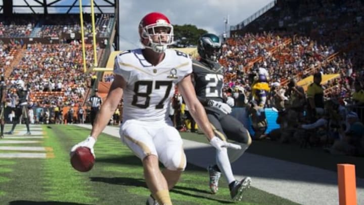 January 31, 2016; Honolulu, HI, USA; Team Rice tight end Travis Kelce of the Kansas City Chiefs (87) catches a touchdown against Team Irvin free safety Malcolm Jenkins of the Philadelphia Eagles (27) during the first quarter of the 2016 Pro Bowl game at Aloha Stadium. Mandatory Credit: Kyle Terada-USA TODAY Sports