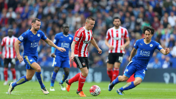 LEICESTER, ENGLAND - APRIL 03: Jordy Clasie of Southampton in action with Daniel Drinkwater and Shinji Okazaki of Leicester City during the Barclays Premier League match between Leicester City and Southampton at The King Power Stadium on April 3, 2016 in Leicester, England. (Photo by Catherine Ivill - AMA/Getty Images)