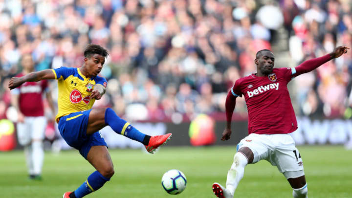 LONDON, ENGLAND – MAY 04: Pedro Obiang of West Ham United battles for possession with Mario Lemina of Southampton during the Premier League match between West Ham United and Southampton FC at London Stadium on May 04, 2019 in London, United Kingdom. (Photo by Dan Istitene/Getty Images)