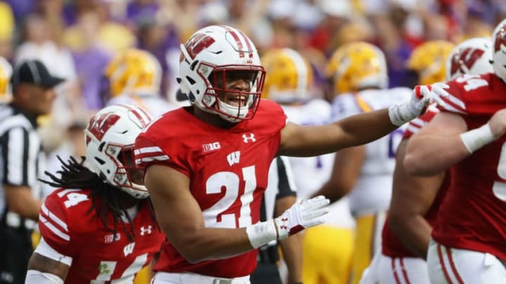 GREEN BAY, WI - SEPTEMBER 03: Arrington Farrar #21 of the Wisconsin Badgers reacts after a 4th down stop during the first half against the LSU Tigers at Lambeau Field on September 3, 2016 in Green Bay, Wisconsin. (Photo by Jonathan Daniel/Getty Images)