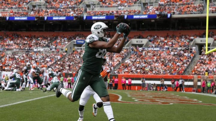 CLEVELAND, OH - OCTOBER 08: Austin Seferian-Jenkins (Photo by Joe Robbins/Getty Images)