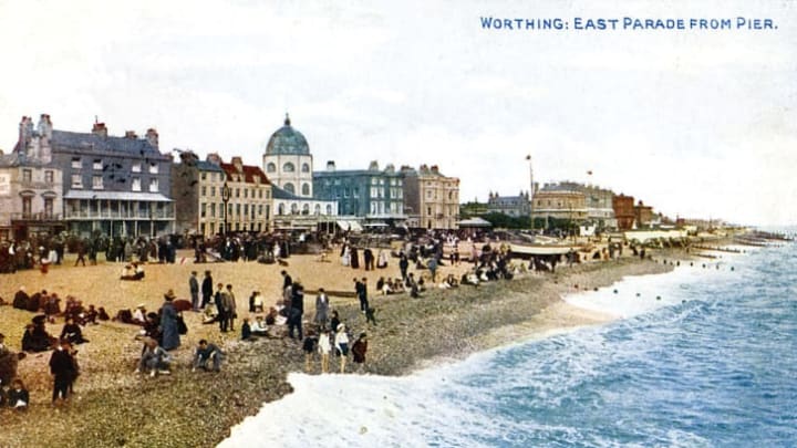 A photo of the pier in Worthing, England in the early 19th century.