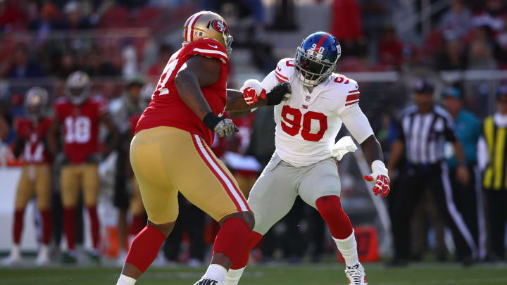 SANTA CLARA, CA – NOVEMBER 12: Jason Pierre-Paul #90 of the New York Giants rushes against Trent Brown #77 of the San Francisco 49ers during their NFL game at Levi’s Stadium on November 12, 2017 in Santa Clara, California. (Photo by Ezra Shaw/Getty Images)