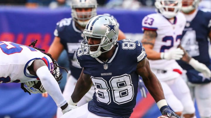 EAST RUTHERFORD, NJ - DECEMBER 10: Dallas Cowboys wide receiver Dez Bryant (88) scores a touchdown during the National Football League game between the New York Giants and the Dallas Cowboys on December 10, 2017, at MetLife Stadium in East Rutherford, NJ. (Photo by Rich Graessle/Icon Sportswire via Getty Images)