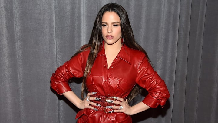 Rosalía sorprendió con una foto sin sostén a sus más de 10 millones de seguidores en Instagram Rosalía sorprendió con una foto sin sostén a sus más de 10 millones de seguidores en Instagram
