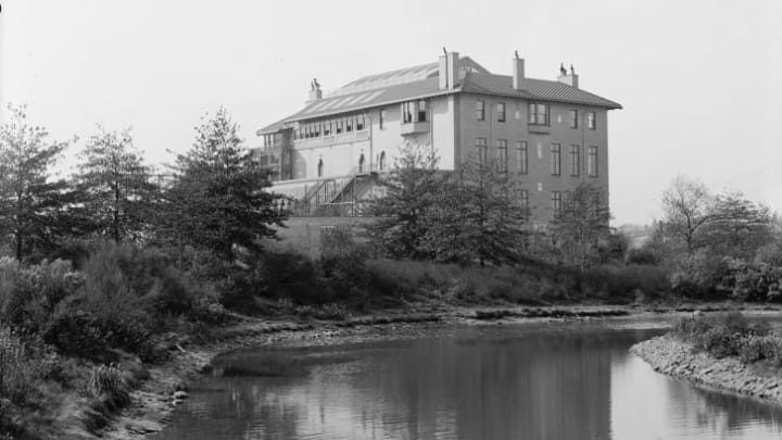 The Isabella Stewart Gardner Museum in 1904, as viewed from the Back Bay Fens.