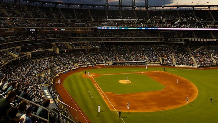 NEW YORK, NY – JUNE 05: The sun sets behind Citi Field during a game between the Baltimore Orioles and the New York Mets during the fifth inning on June 5, 2018 in the Flushing neighborhood of the Queens borough of New York City. (Photo by Jim McIsaac/Getty Images)