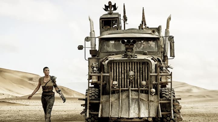 Charlize Theron, Tom Hardy, Nicholas Hoult, Riley Keough, Rosie Huntington-Whiteley, and Courtney Eaton in Mad Max: Fury Road (2015).