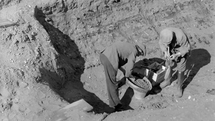 Workers sift for treasure at Sutton Hoo in 1939.