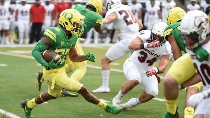 EUGENE, OR - SEPTEMBER 02: Running back Tony Brooks-James