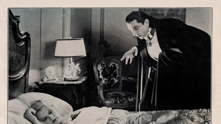 Bela Lugosi in Dracula (1931).