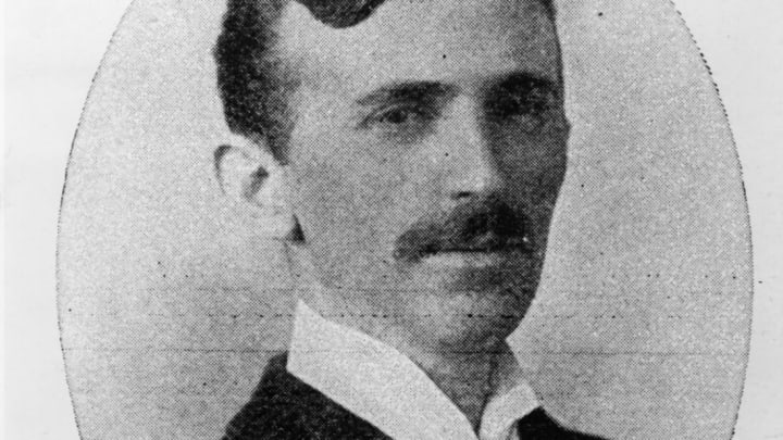 Nikola Tesla circa 1900