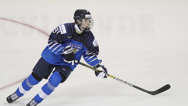 VICTORIA , BC – DECEMBER 26: Ville Heinola #34 of Finland versus Sweden at the IIHF World Junior Championships at the Save-on-Foods Memorial Centre on December 26, 2018 in Victoria, British Columbia, Canada. (Photo by Kevin Light/Getty Images)