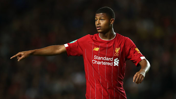 MILTON KEYNES, ENGLAND - SEPTEMBER 25: Rhian Brewster of Liverpool gives instructions during the Carabao Cup Third Round match between MK Dons and Liverpool at Stadium mk on September 25, 2019 in Milton Keynes, England. (Photo by Julian Finney/Getty Images)