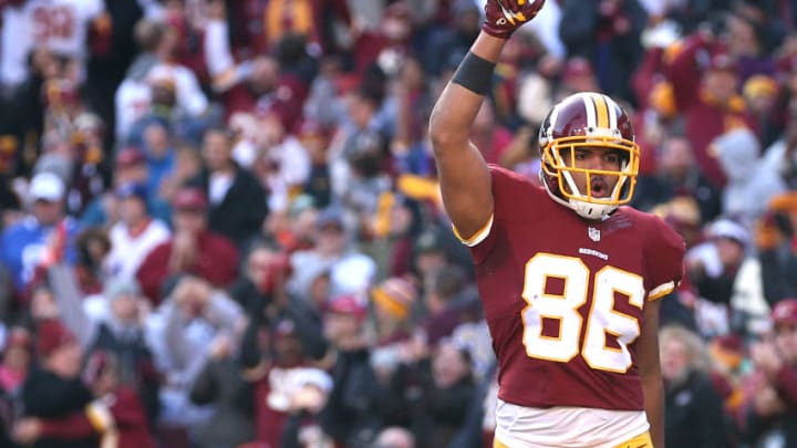 LANDOVER, MD - DECEMBER 20: Tight end Jordan Reed #86 of the Washington Redskins celebrates a second quarter touchdown against the Buffalo Bills at FedExField on December 20, 2015 in Landover, Maryland. (Photo by Patrick Smith/Getty Images)