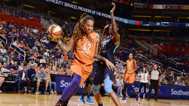 PHOENIX, AZ – AUGUST 17: Center Brittney Griner #42 of the Phoenix Mercury jocks for a position during the game against the Atlanta Dream on August 17, 2018 at Talking Stick Resort Arena in Phoenix, Arizona. NOTE TO USER: User expressly acknowledges and agrees that, by downloading and or using this Photograph, user is consenting to the terms and conditions of the Getty Images License Agreement. Mandatory Copyright Notice: Copyright 2018 NBAE (Photo by Barry Gossage/NBAE via Getty Images)