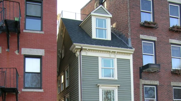 The "Skinny House" in the North End of Boston is an extremely narrow but surprisingly tall spite house.