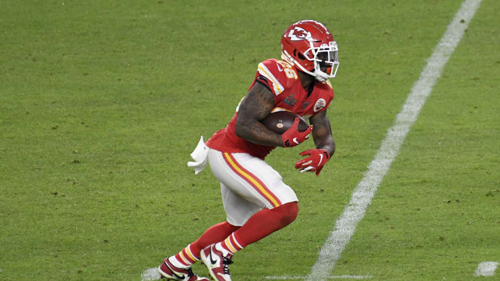MIAMI, FLORIDA – FEBRUARY 02: Damien Williams #26 of the Kansas City Chiefs carries the ball against the San Francisco 49ers in Super Bowl LIV at Hard Rock Stadium on February 02, 2020 in Miami, Florida. The Chiefs won the game 31-20. (Photo by Focus on Sport/Getty Images)