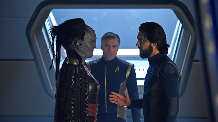 “Through the Valley of Shadows” — Episode #212 — Pictured (l-r): Mary Chieffo as L’Rell; Anson Mount as Captain Pike; Shazad Latif as Tyler; of the CBS All Access series STAR TREK: DISCOVERY. Photo Cr: John Medland/CBS Ã‚Â©2018 CBS Interactive, Inc. All Rights Reserved.