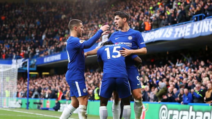 LONDON, ENGLAND - DECEMBER 02: Alvaro Morata of Chelsea celebrates after scoring his sides second goal with his Chelsea team mates during the Premier League match between Chelsea and Newcastle United at Stamford Bridge on December 2, 2017 in London, England. (Photo by Catherine Ivill/Getty Images)