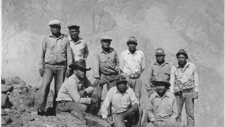 A group of Native Americans who worked on the Hoover Dam as high scalers, 1932.