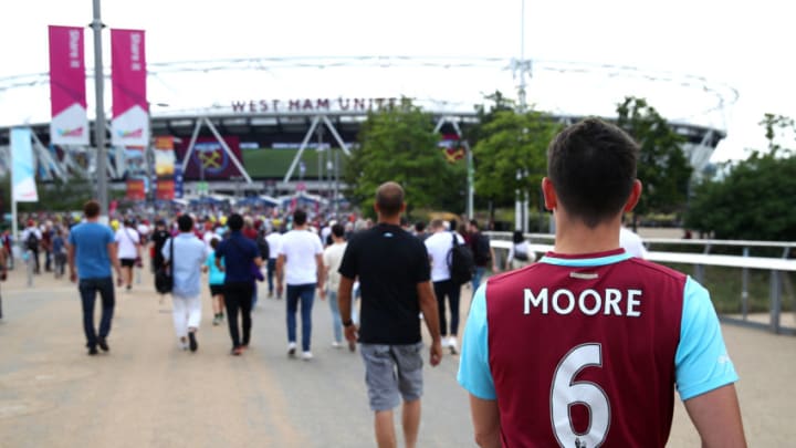 LONDON, ENGLAND - AUGUST 31: West Ham fans arrive at the stadium prior to the Premier League match between West Ham United and Norwich City at London Stadium on August 31, 2019 in London, United Kingdom. (Photo by Julian Finney/Getty Images)