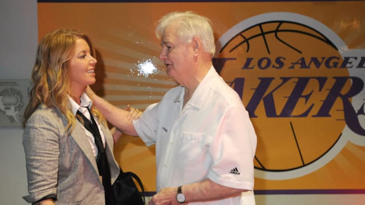 LOS ANGELES - JUNE 6: Vice President of Business Operations, Jeannie Buss of the Los Angeles Lakers speaks to former assistant coach Tex Winter before the Lakers take on the Boston Celtics in Game Two of the 2010 NBA Finals on June 6, 2010 at Staples Center in Los Angeles, California. NOTE TO USER: User expressly acknowledges and agrees that, by downloading and/or using this Photograph, user is consenting to the terms and conditions of the Getty Images License Agreement. Mandatory Copyright Notice: Copyright 2010 NBAE (Photo by Andrew D. Bernstein/NBAE via Getty Images) LOS ANGELES - JUNE 6: Vice President of Business Operations, Jeannie Buss of the Los Angeles Lakers speaks to former assistant coach Tex Winter before the Lakers take on the Boston Celtics in Game Two of the 2010 NBA Finals on June 6, 2010 at Staples Center in Los Angeles, California. NOTE TO USER: User expressly acknowledges and agrees that, by downloading and/or using this Photograph, user is consenting to the terms and conditions of the Getty Images License Agreement. Mandatory Copyright Notice: Copyright 2010 NBAE (Photo by Andrew D. Bernstein/NBAE via Getty Images)
