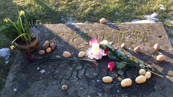 Frederick the Great's grave, with potatoes