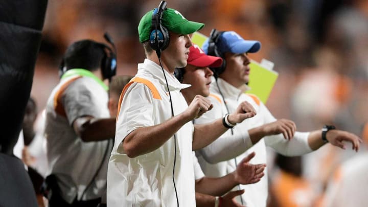 Coaches call during a game at Neyland Stadium in Knoxville, Tenn. on Thursday, Sept. 2, 2021.Kns Tennessee Bowling Green Football