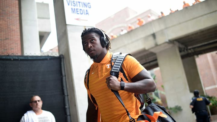 Tennessee tight end Princeton Fant (88) arrives to the stadium before a game at Ben Hill Griffin Stadium in Gainesville, Fla. on Saturday, Sept. 25, 2021.Kns Tennessee Florida Football