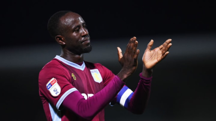 BURTON-UPON-TRENT, ENGLAND – AUGUST 28: Albert Adomah of Aston Villa claps the fans after the Carabao Cup Second Round match between Burton Albion and Aston Villa at Pirelli Stadium on August 28, 2018 in Burton-upon-Trent, England. (Photo by Nathan Stirk/Getty Images)