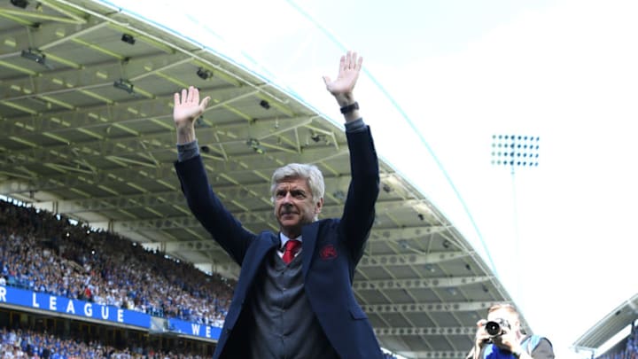 HUDDERSFIELD, ENGLAND - MAY 13: Arsene Wenger, Manager of Arsenal shows appreciation to the fans prior to the Premier League match between Huddersfield Town and Arsenal at John Smith's Stadium on May 13, 2018 in Huddersfield, England. (Photo by Shaun Botterill/Getty Images)