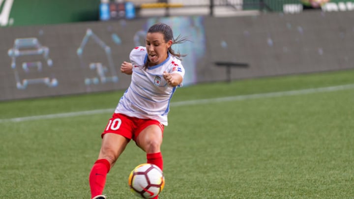 PORTLAND, OR - SEPTEMBER 18: Chicago Red Stars midfielder Vanessa DiBernardo takes a cross during the North Carolina Courage 2-0 victory over Chicago Red Stars in a NWSL playoffs semi-final match on September 18, 2018, at Providence Park in Portland, OR. (Photo by Diego Diaz/Icon Sportswire via Getty Images)