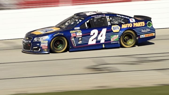 Feb 28, 2016; Hampton, GA, USA; NASCAR Sprint Cup Series driver Chase Elliott (24) races during the Folds of Honor QuikTrip 500 at Atlanta Motor Speedway. Mandatory Credit: John David Mercer-USA TODAY Sports