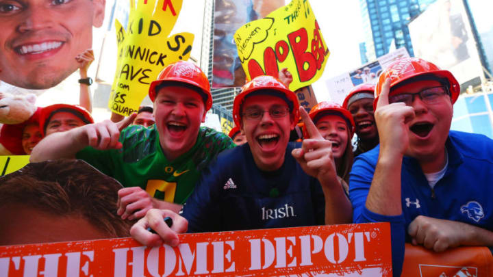 NEW YORK, NY - SEPTEMBER 23: Fans are seen during ESPN's College GameDay show at Times Square on September 23, 2017 in New York City. (Photo by Mike Stobe/Getty Images)